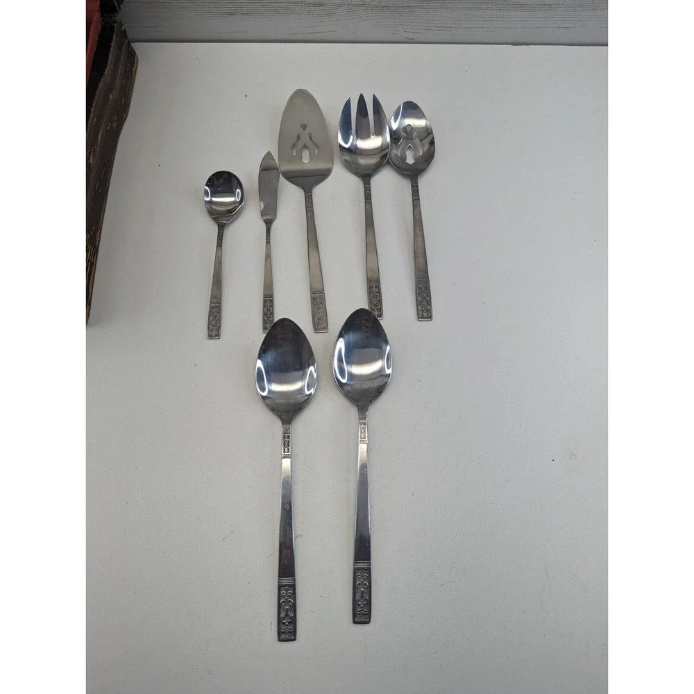Customcraft CUS3 Stainless Fleur De Lis 78 Pieces‎ Large Set Incomplete